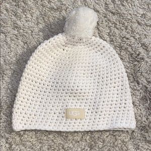 NWOT Ugg winter hat with pom